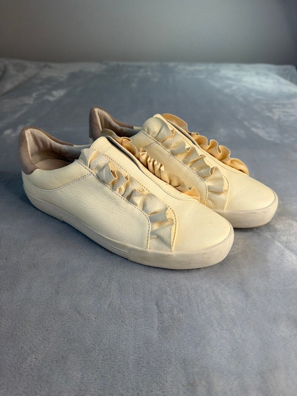 Joie Daw Butter Yellow Cream Suede Ruffle Low Top Slip On Sneakers 38 US 8